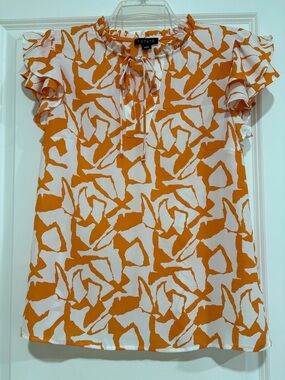 1.STATE Flutter Sleeve Tie Neck Blouse | Size Small